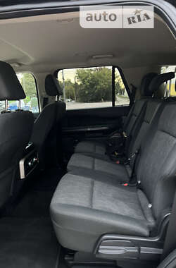 Внедорожник / Кроссовер Ford Expedition 2022 в 