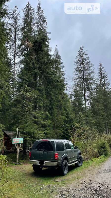 Внедорожник / Кроссовер Ford Expedition 2000 в Виноградове