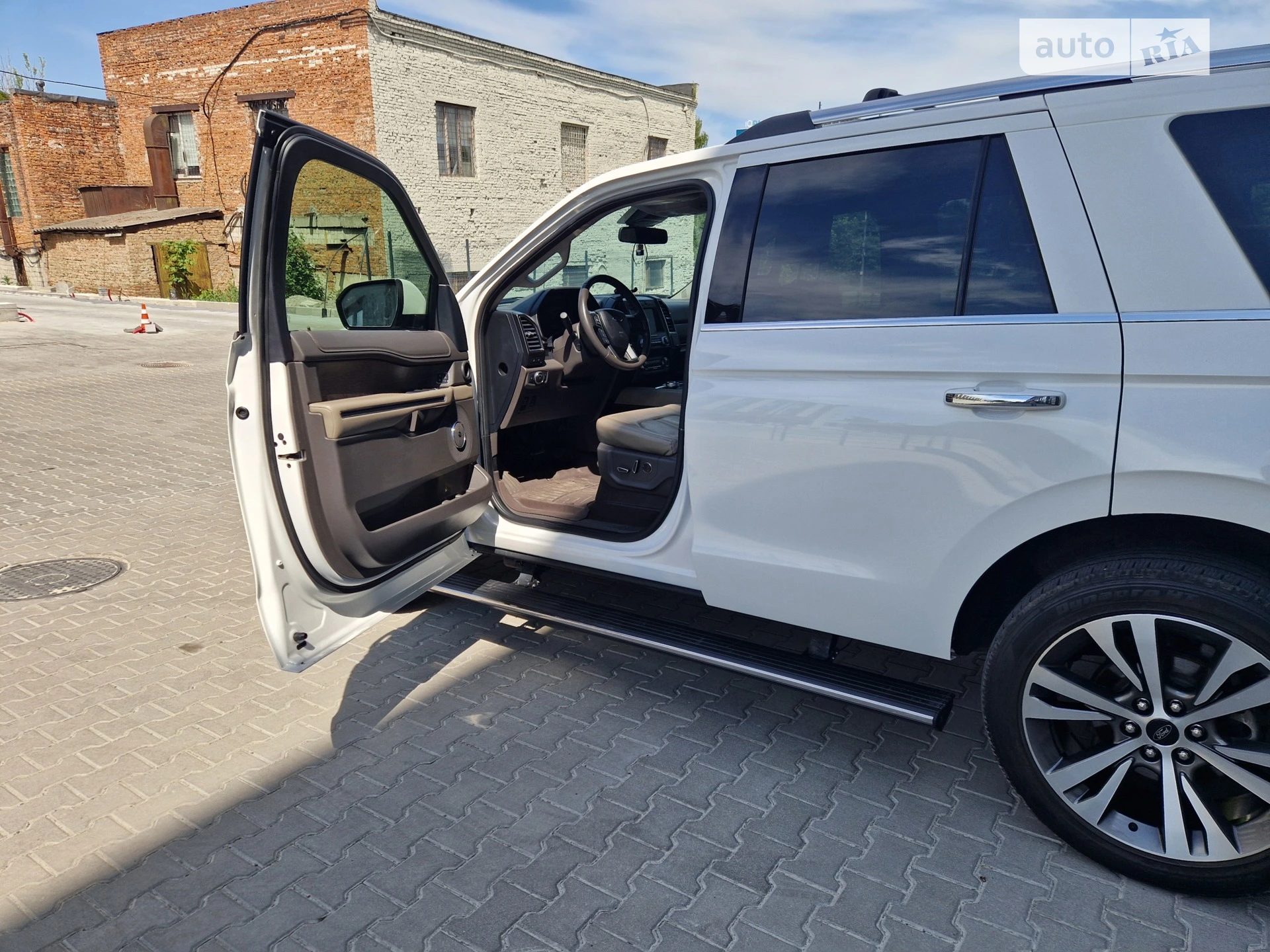 2020 Ford Expedition - мініатюра 9