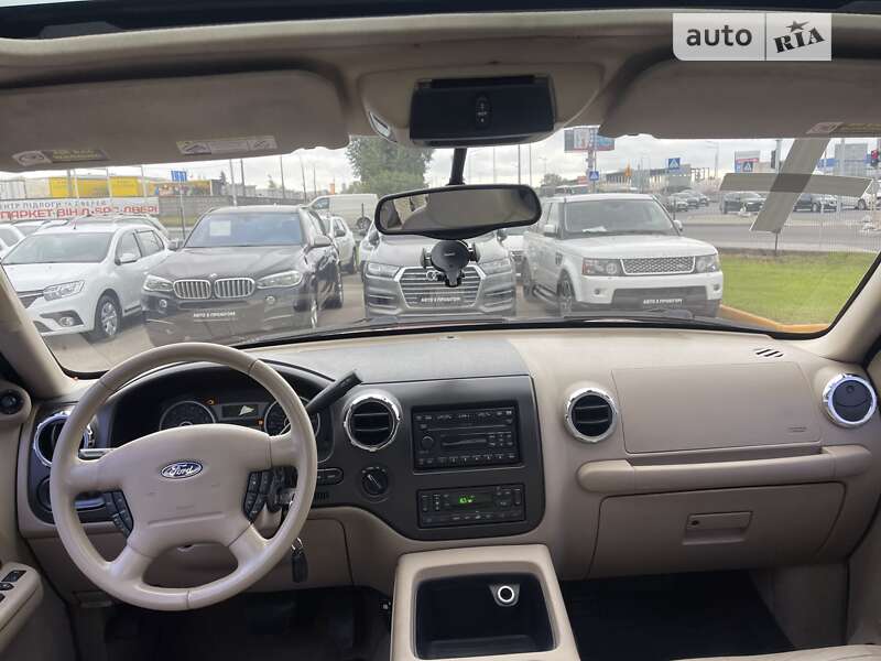 Внедорожник / Кроссовер Ford Expedition 2005 в Киеве