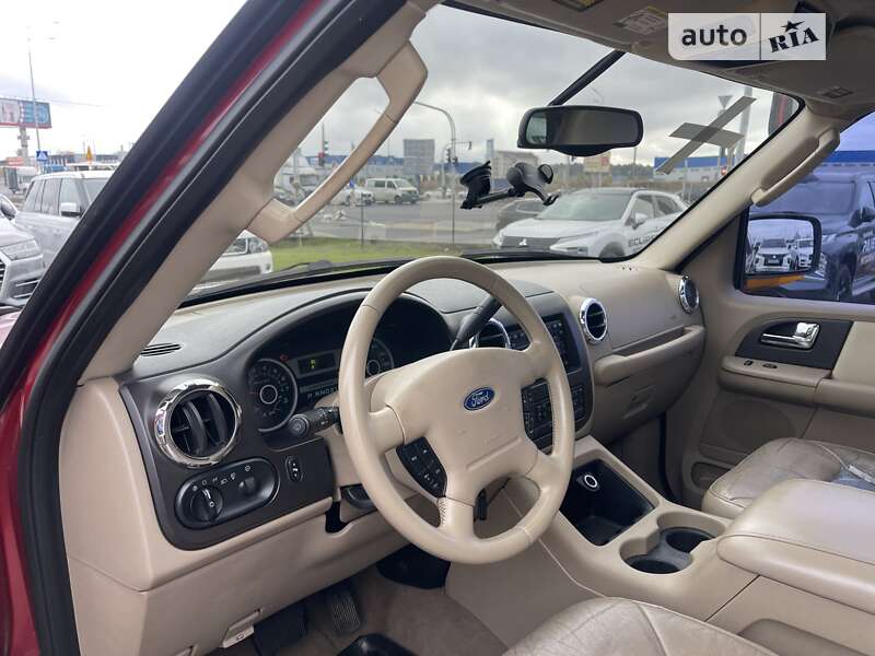 Внедорожник / Кроссовер Ford Expedition 2005 в Киеве