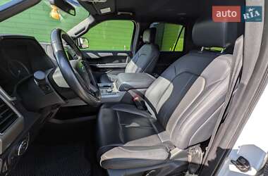 Позашляховик / Кросовер Ford Expedition 2019 в 