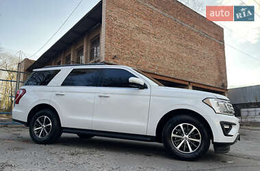 Позашляховик / Кросовер Ford Expedition 2019 в 