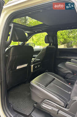 Внедорожник / Кроссовер Ford Expedition 2021 в 