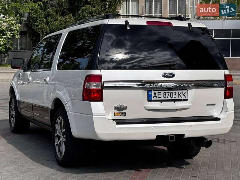 Позашляховик / Кросовер Ford Expedition 2016 в Дніпрі
