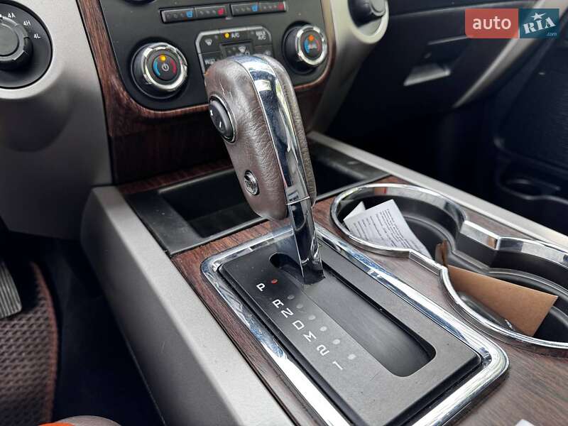 Позашляховик / Кросовер Ford Expedition 2016 в Дніпрі