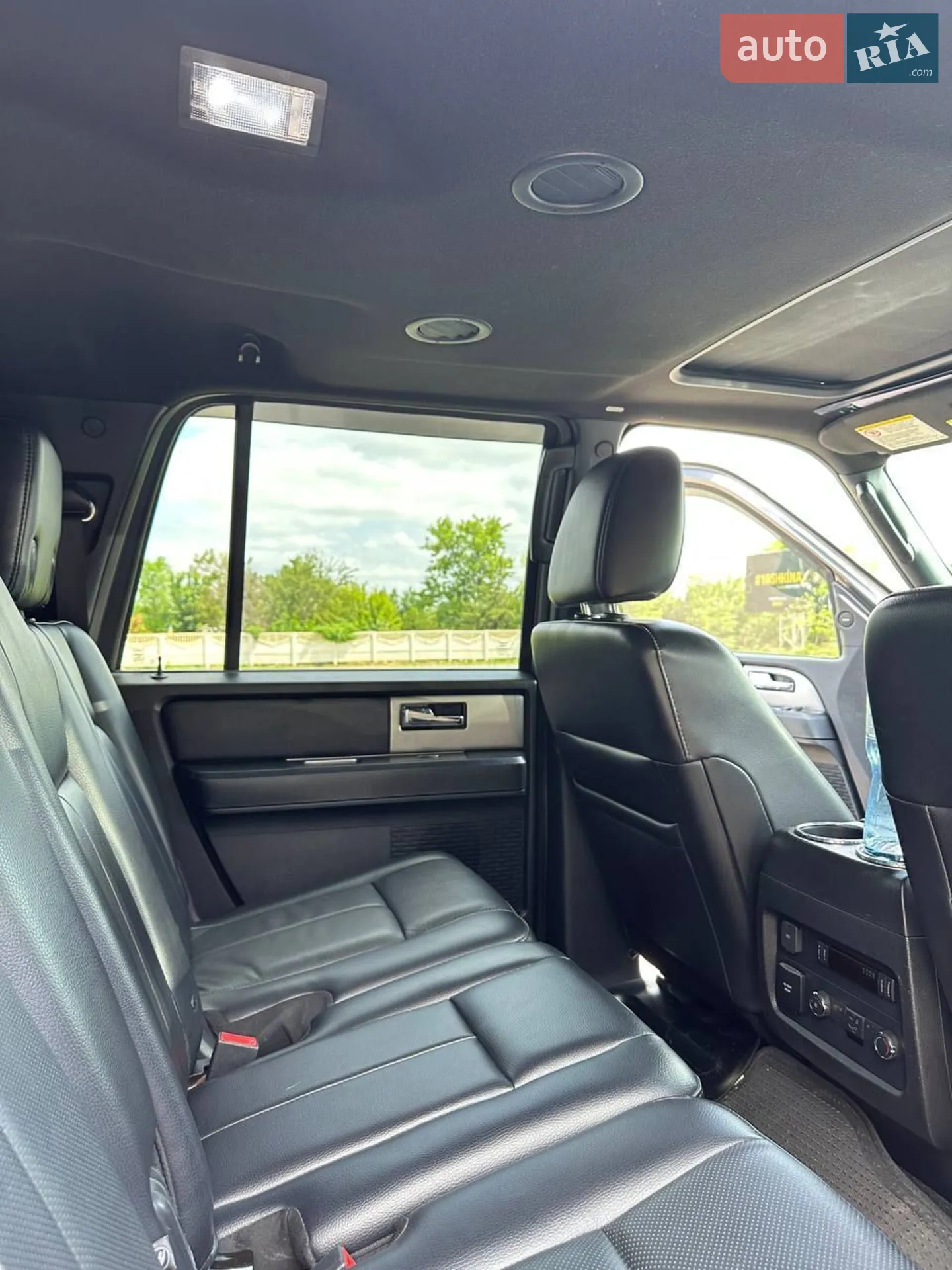 2017 Ford Expedition - мініатюра 19