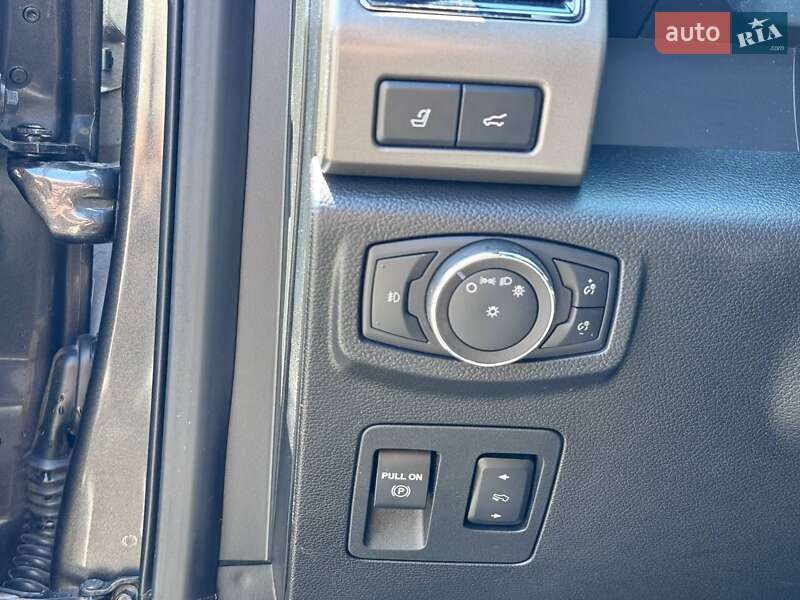 Внедорожник / Кроссовер Ford Expedition 2019 в Запорожье