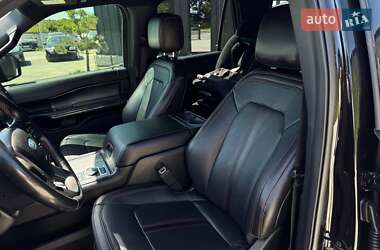 Внедорожник / Кроссовер Ford Expedition 2019 в 