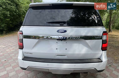 Внедорожник / Кроссовер Ford Expedition 2019 в 