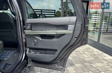 Позашляховик / Кросовер Ford Expedition 2022 в 