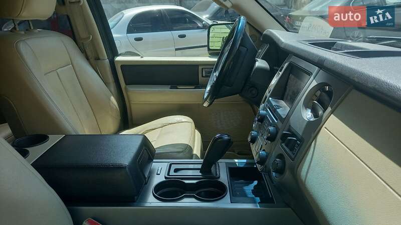 Внедорожник / Кроссовер Ford Expedition 2014 в Киеве