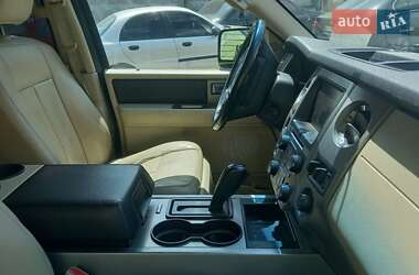 Внедорожник / Кроссовер Ford Expedition 2014 в 