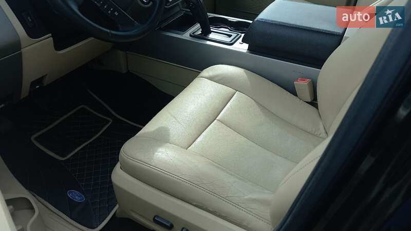Внедорожник / Кроссовер Ford Expedition 2014 в Киеве