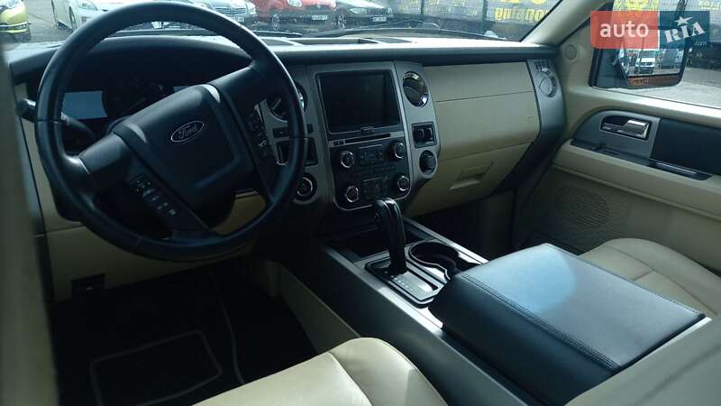 Внедорожник / Кроссовер Ford Expedition 2014 в Киеве