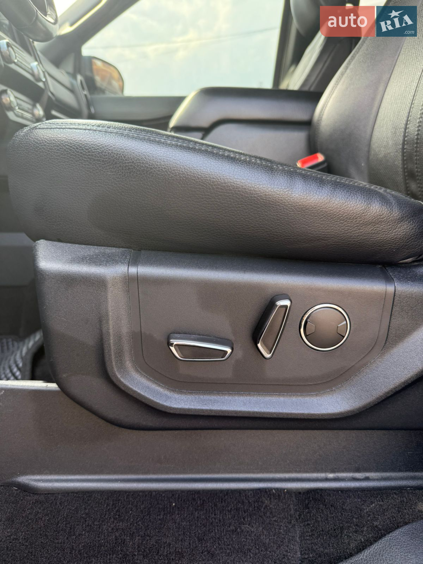 2019 Ford Expedition - мініатюра 25
