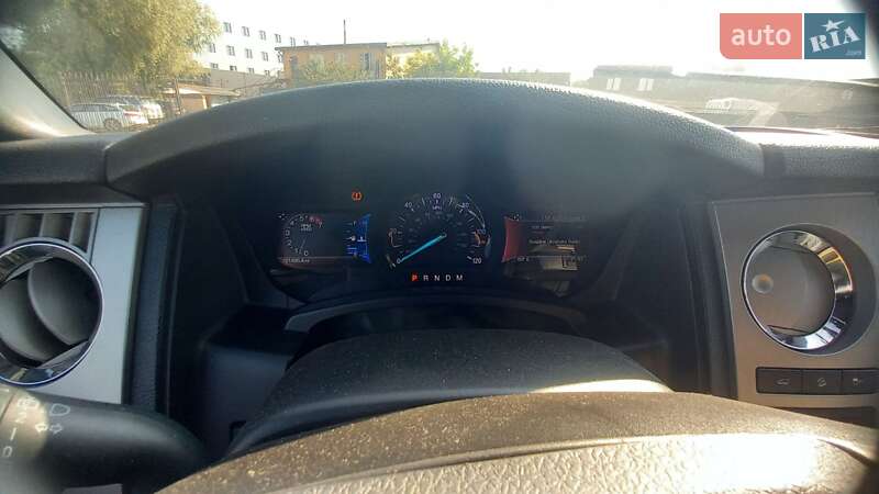 Позашляховик / Кросовер Ford Expedition 2016 в Києві фото 17 Позашляховик / Кросовер Ford Expedition 2016 в Києві