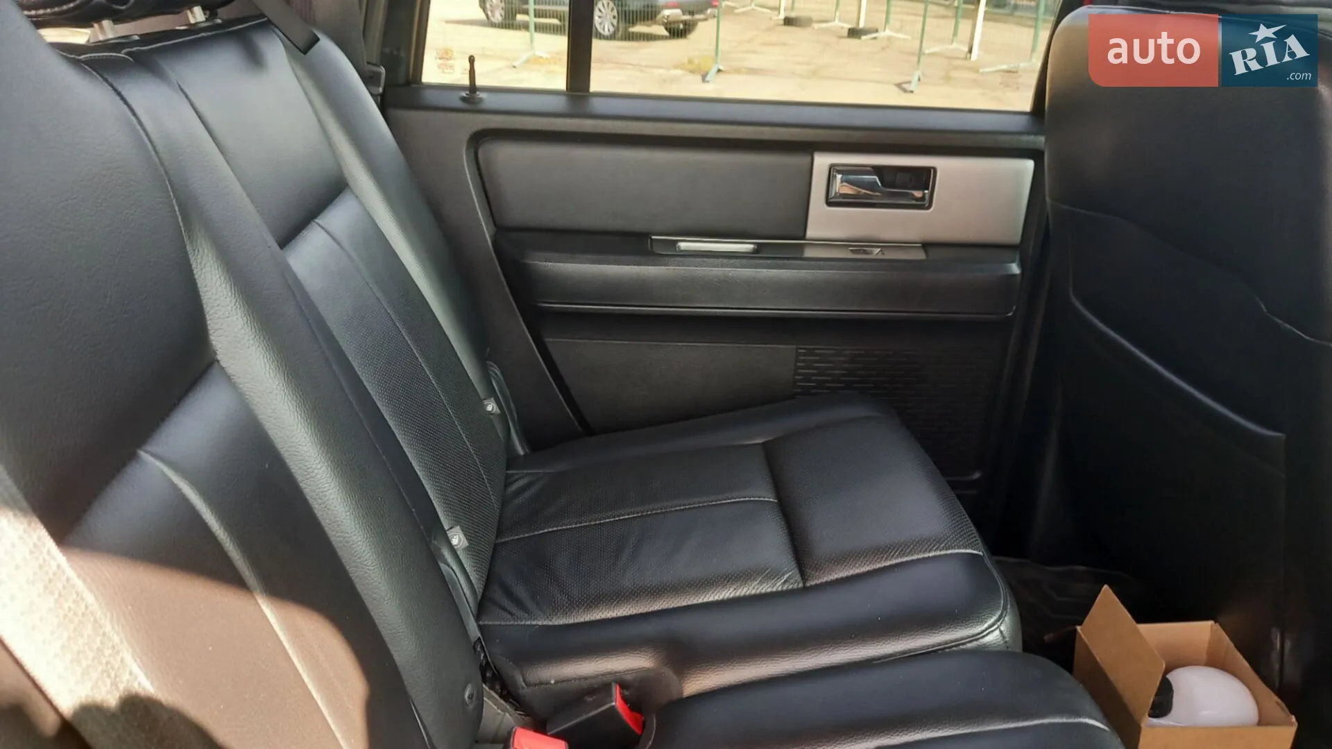 2016 Ford Expedition - мініатюра 38