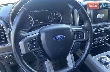 Позашляховик / Кросовер Ford Expedition 2019 в 