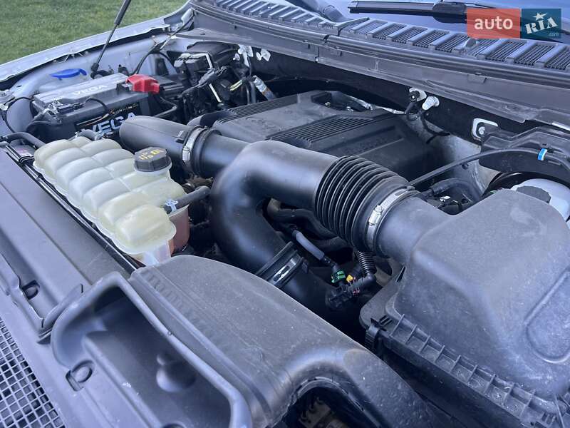 Внедорожник / Кроссовер Ford Expedition 2019 в Ровно