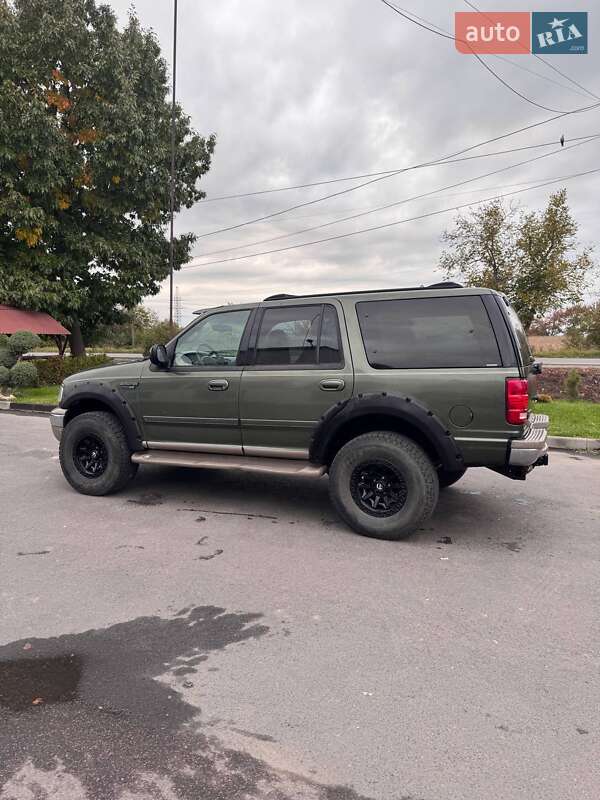 Внедорожник / Кроссовер Ford Expedition 2000 в Виноградове