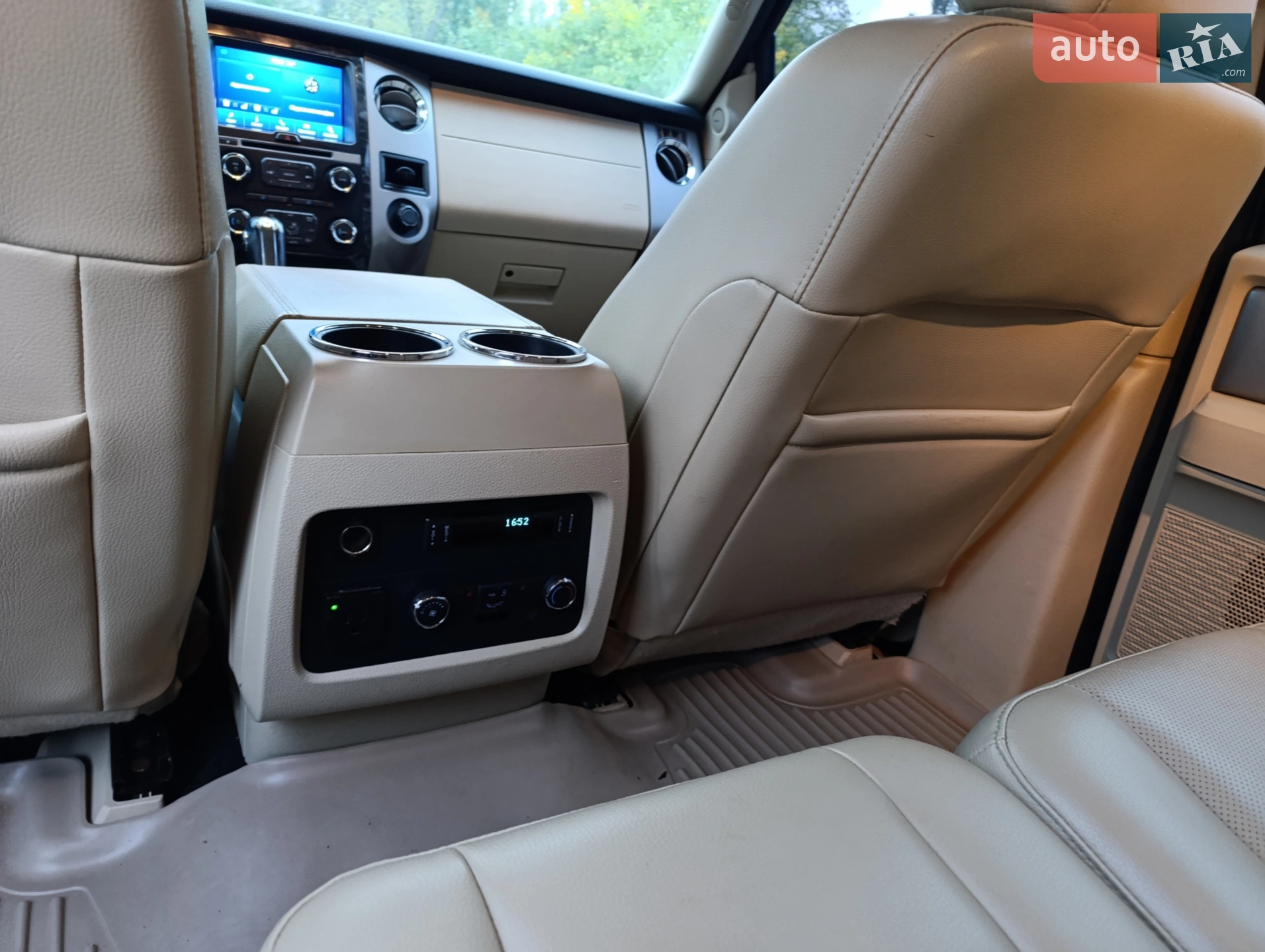 2016 Ford Expedition - мініатюра 8