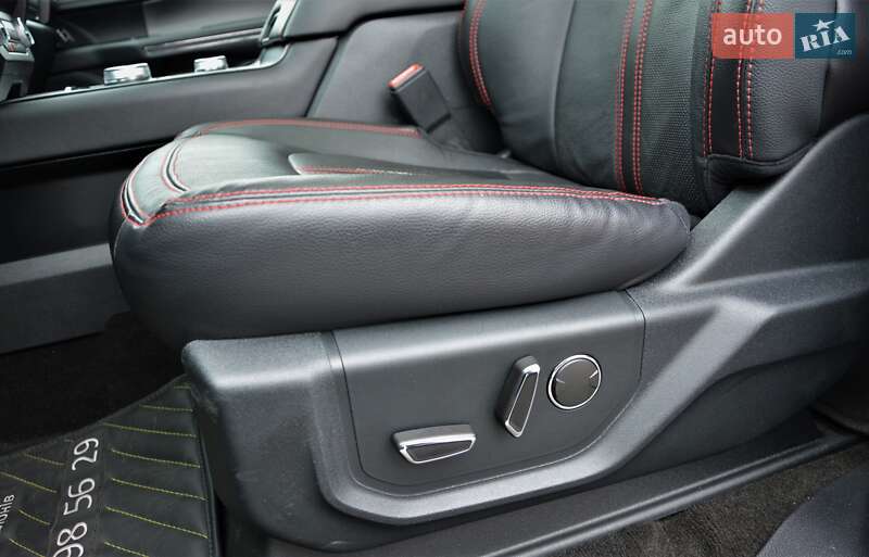 Внедорожник / Кроссовер Ford Expedition 2020 в Киеве