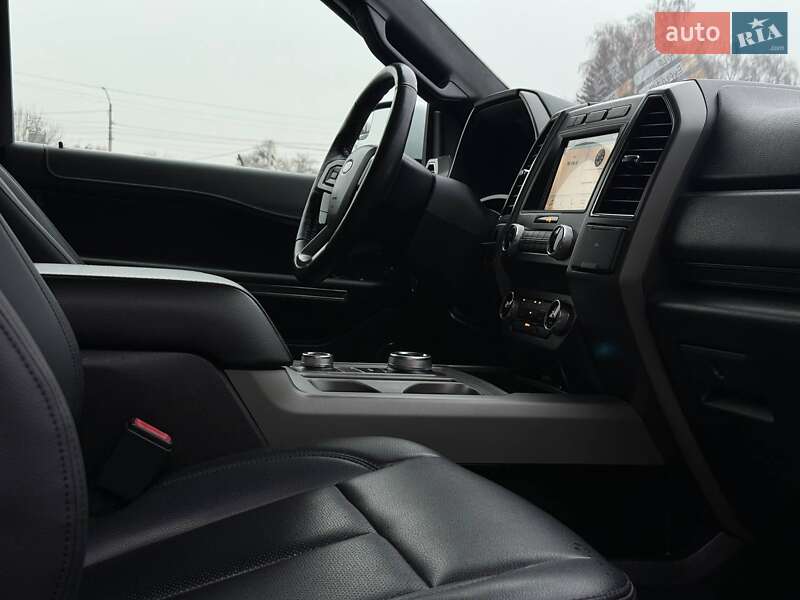 Позашляховик / Кросовер Ford Expedition 2019 в Рівному