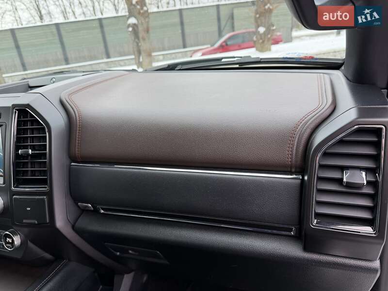 Позашляховик / Кросовер Ford Expedition 2020 в Вінниці