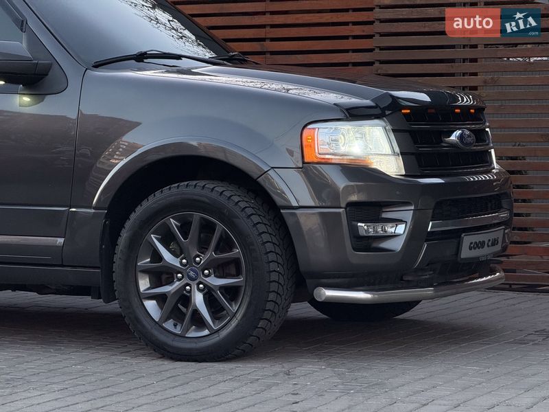 Позашляховик / Кросовер Ford Expedition 2017 в Одесі