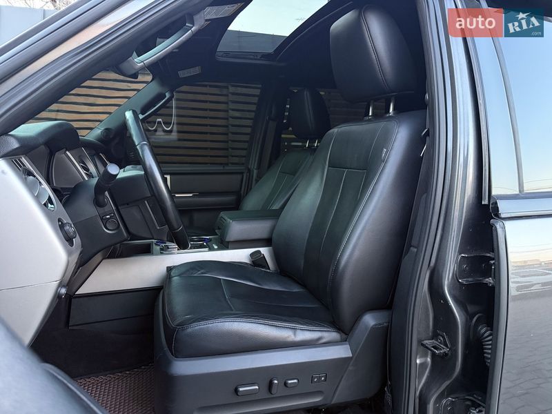 Позашляховик / Кросовер Ford Expedition 2017 в Одесі