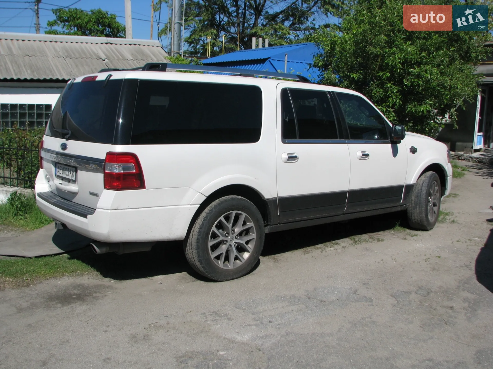 2016 Ford Expedition - мініатюра 3