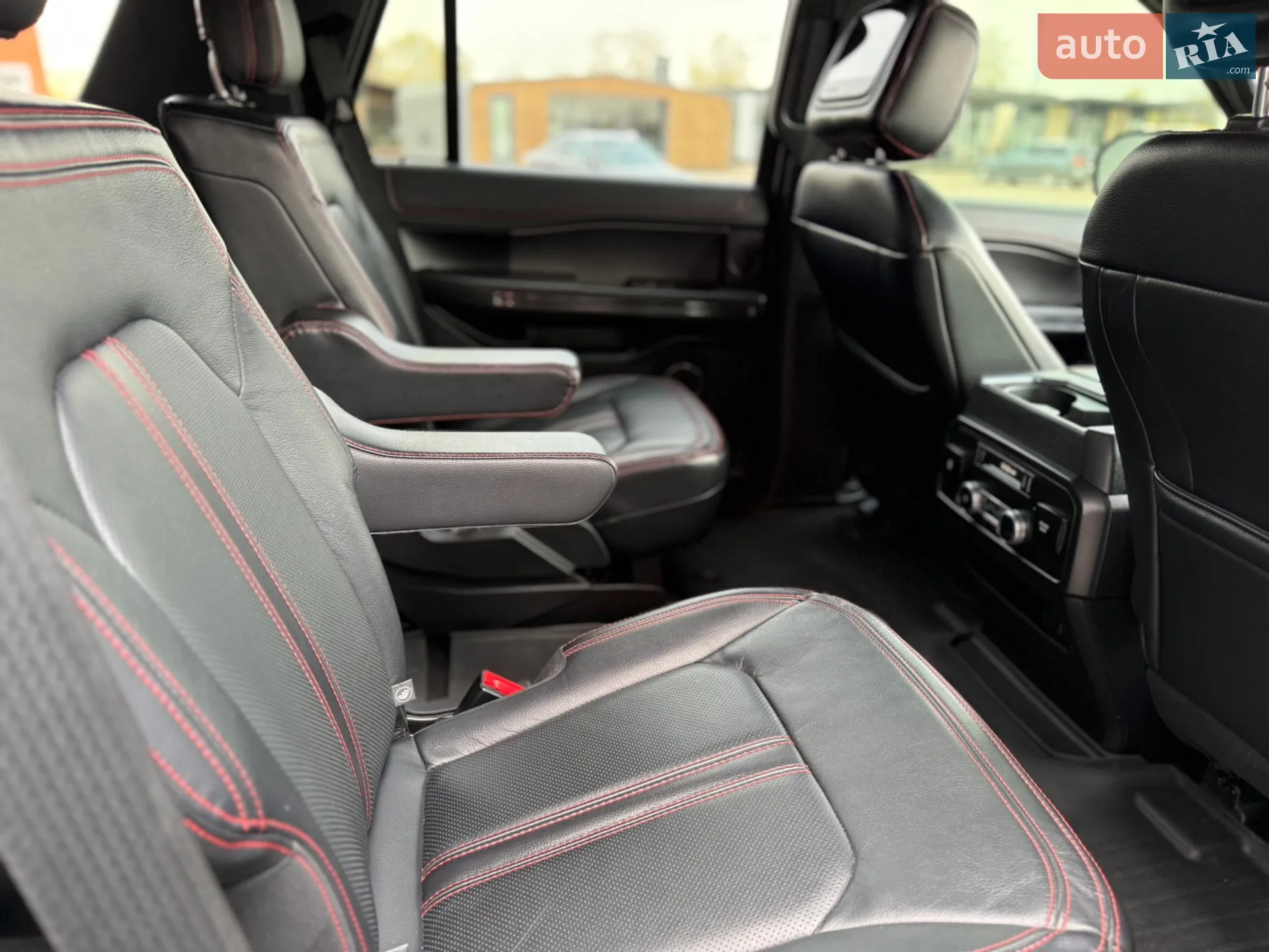 2019 Ford Expedition - мініатюра 17