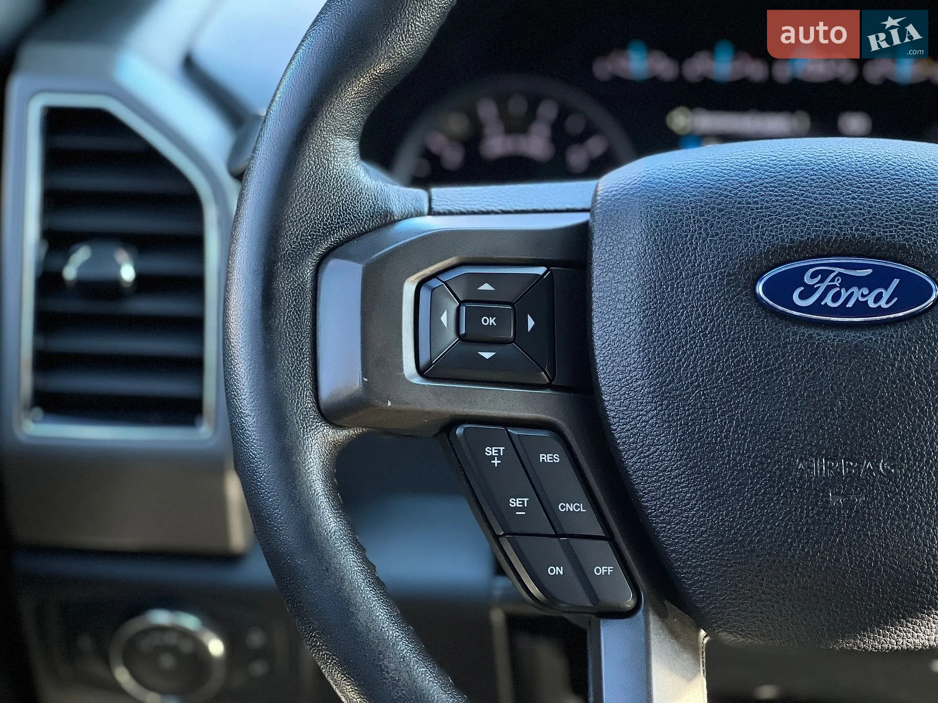 2019 Ford Expedition - мініатюра 14