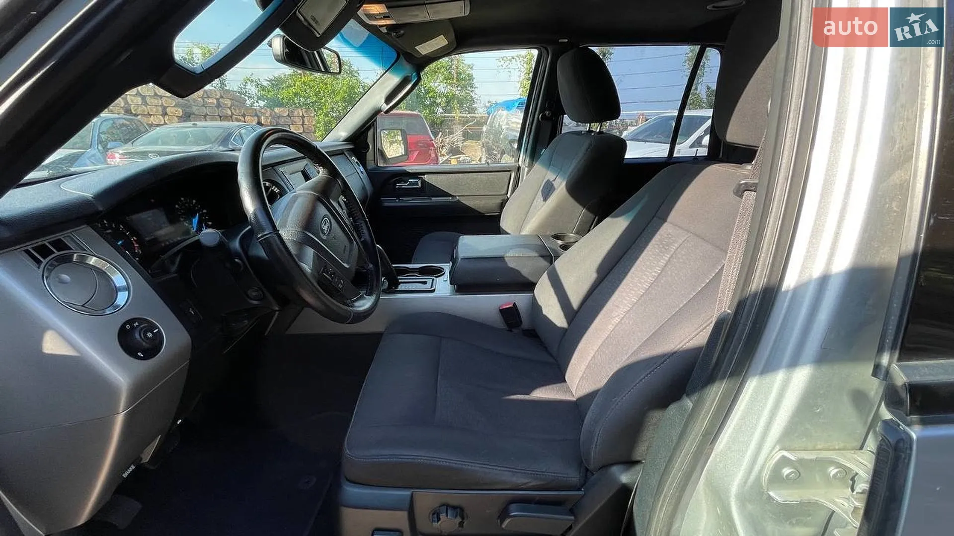 2016 Ford Expedition - мініатюра 15