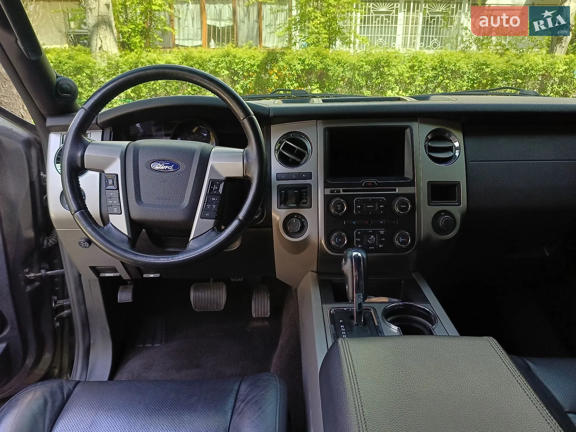 2017 Ford Expedition - мініатюра 26