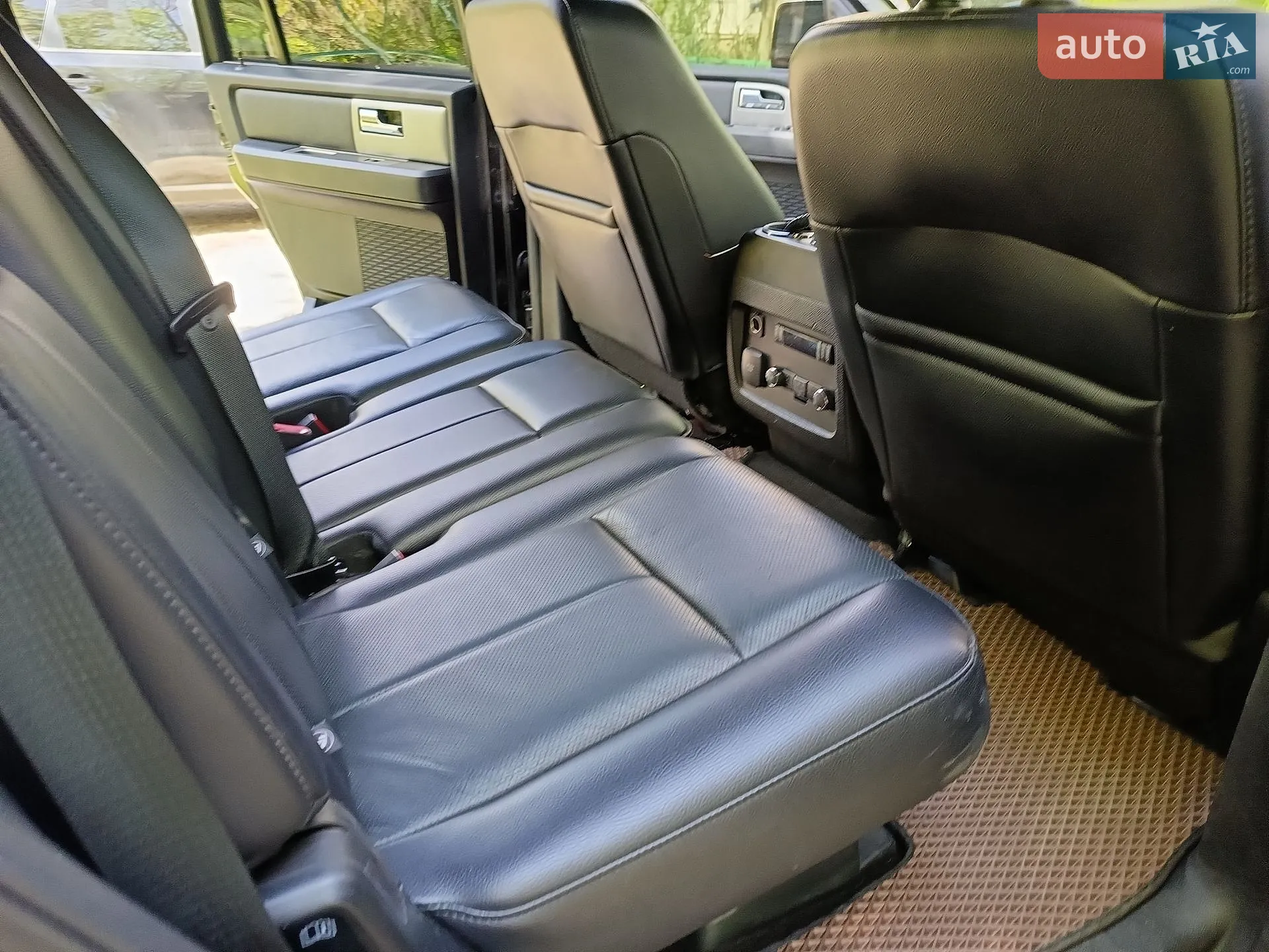 2017 Ford Expedition - мініатюра 32
