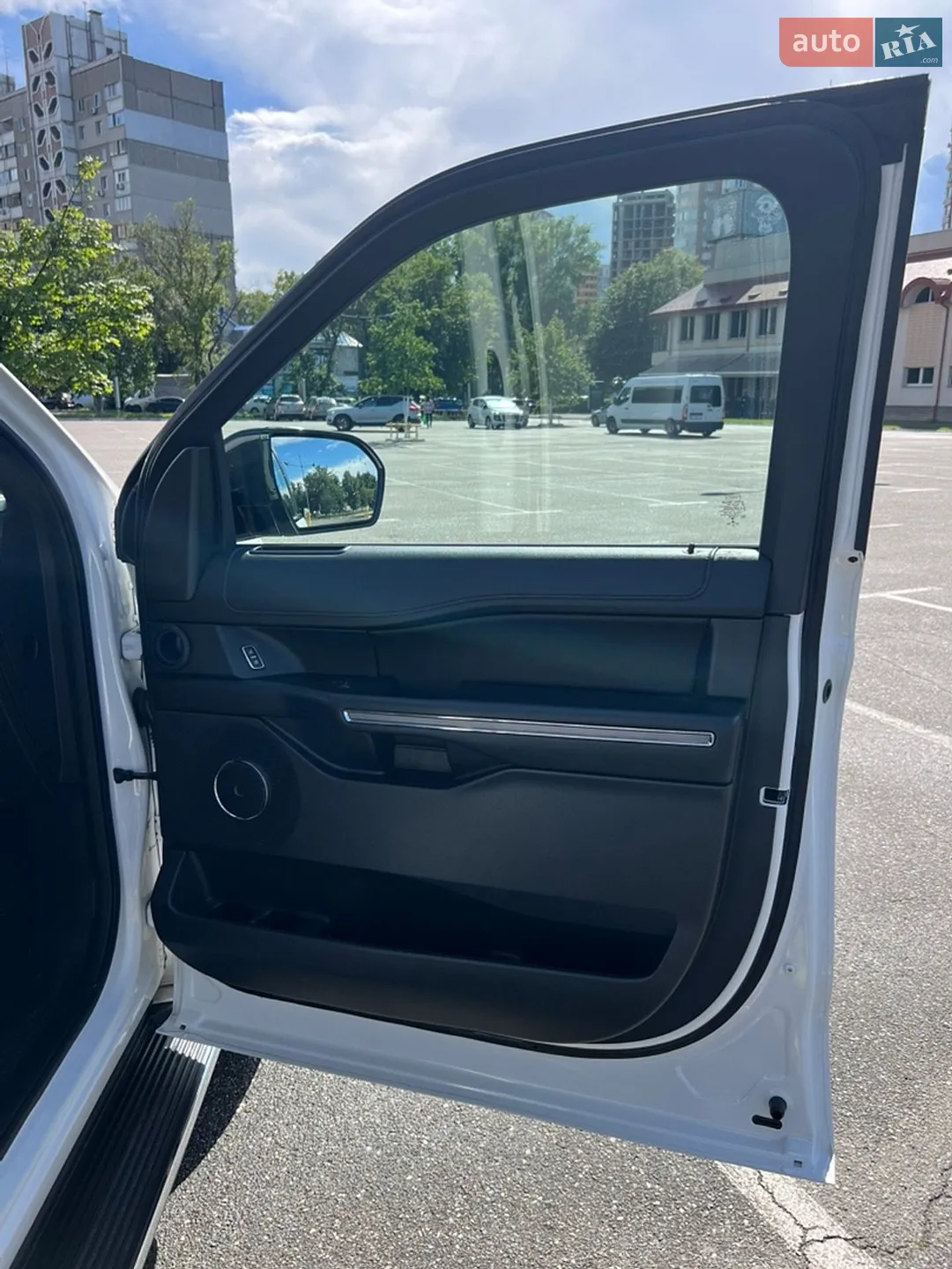 2021 Ford Expedition - мініатюра 14