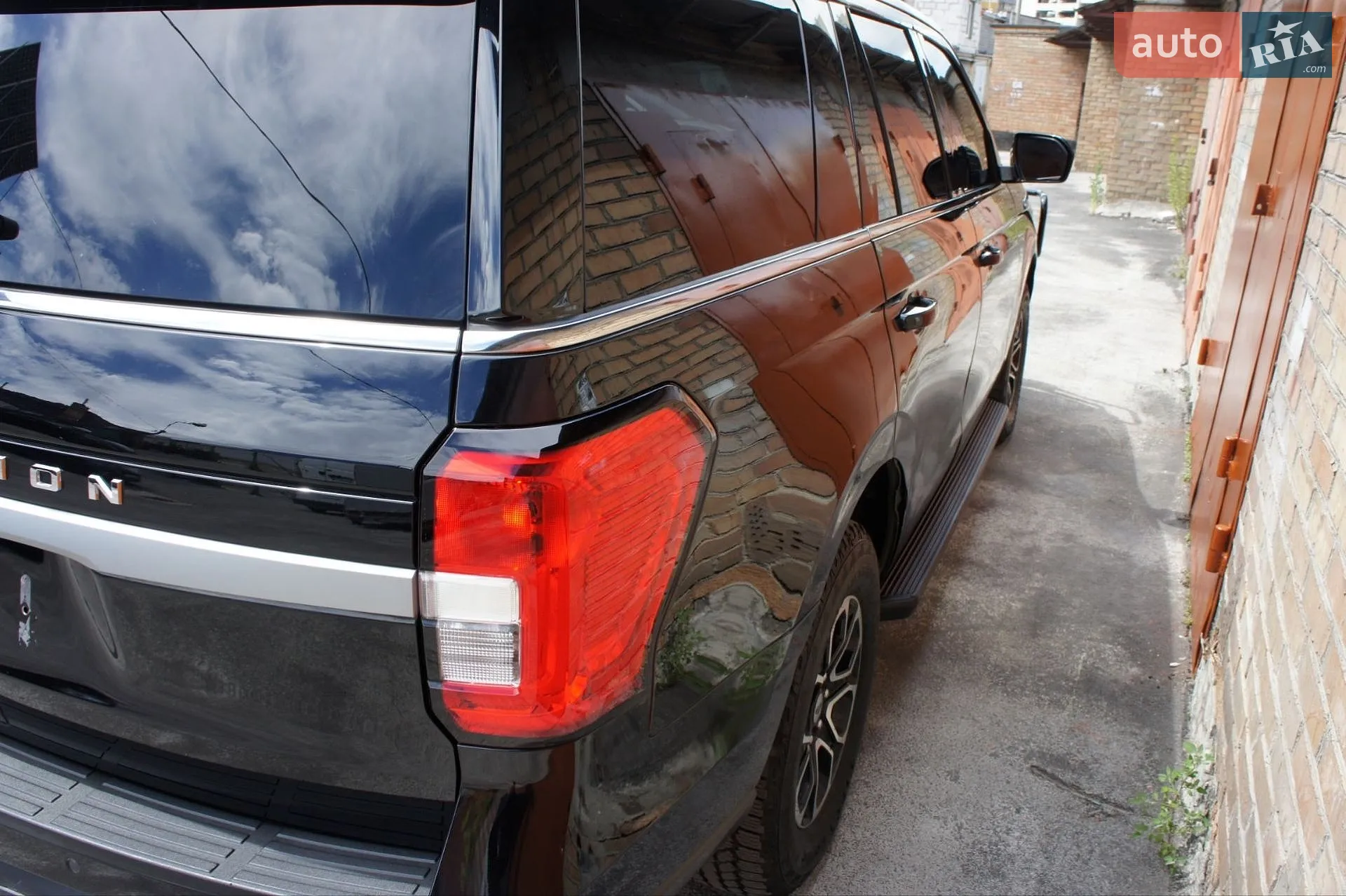 2022 Ford Expedition - мініатюра 8