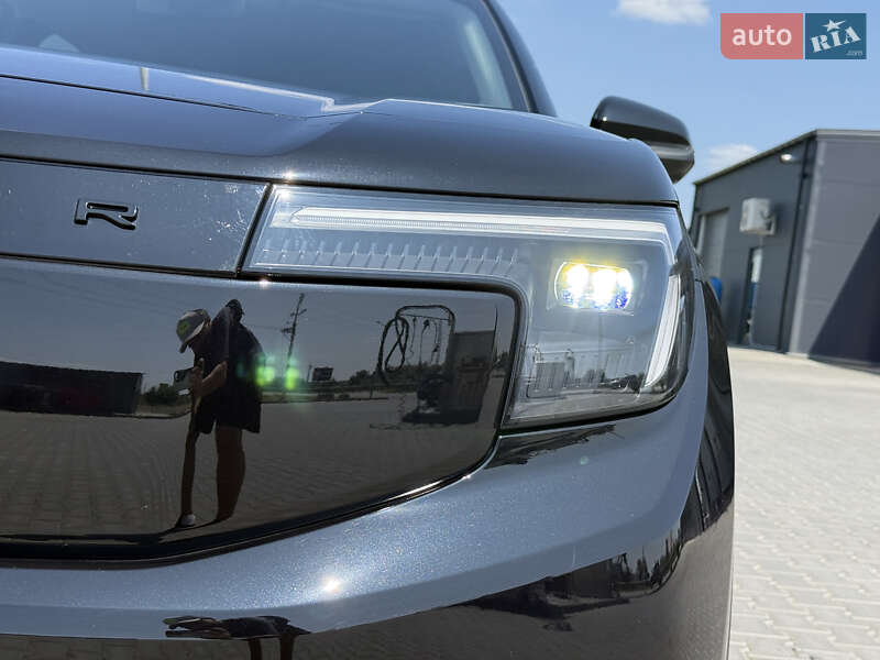Позашляховик / Кросовер Ford Explorer EV 2024 в Дніпрі