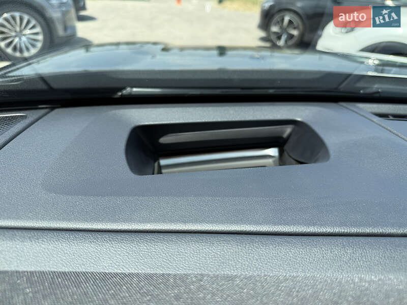 Позашляховик / Кросовер Ford Explorer EV 2024 в Дніпрі