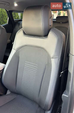 Внедорожник / Кроссовер Ford Explorer EV 2024 в 