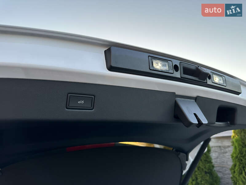 Позашляховик / Кросовер Ford Explorer EV 2024 в Летичіві