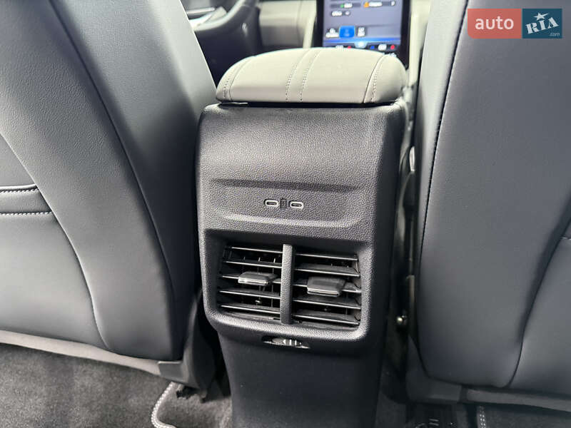 Позашляховик / Кросовер Ford Explorer EV 2025 в Хмельницькому фото 36 Позашляховик / Кросовер Ford Explorer EV 2025 в Хмельницькому