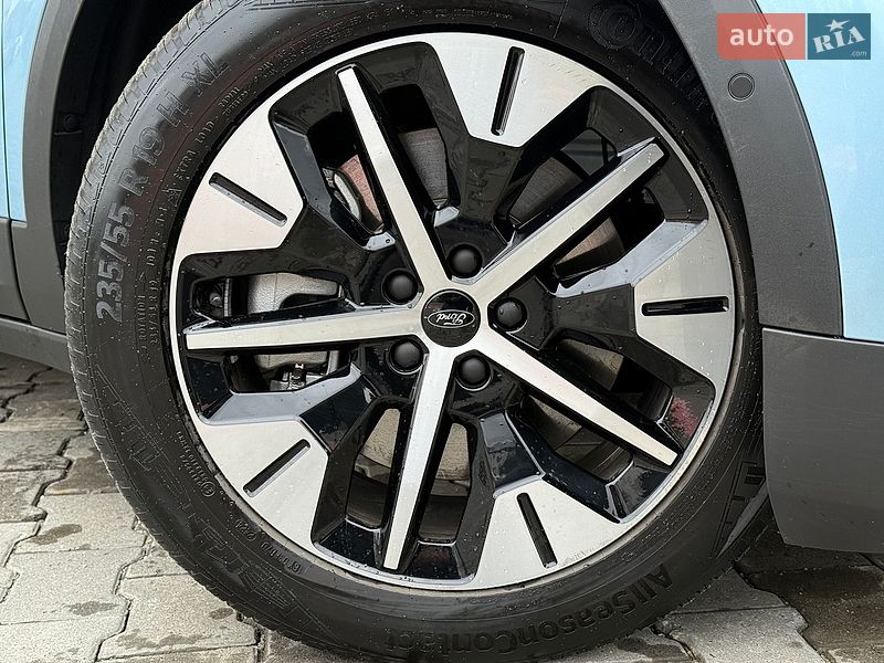 Внедорожник / Кроссовер Ford Explorer EV 2025 в Хмельницком