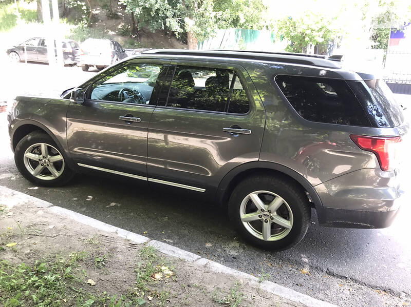 Позашляховик / Кросовер Ford Explorer 2017 в Києві