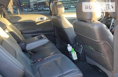 Внедорожник / Кроссовер Ford Explorer 2015 в 