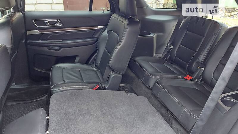 Позашляховик / Кросовер Ford Explorer 2017 в Києві