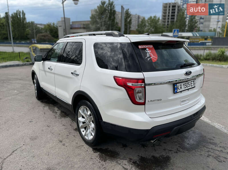 Позашляховик / Кросовер Ford Explorer 2013 в Києві