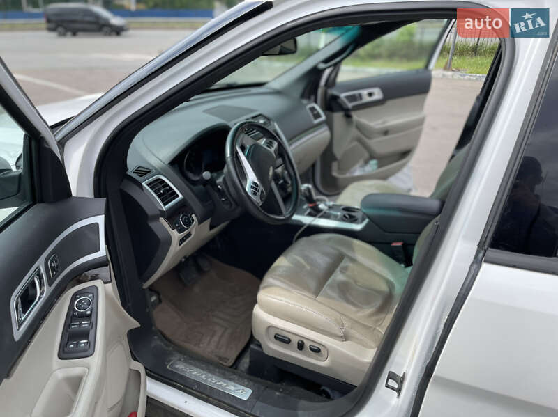 Позашляховик / Кросовер Ford Explorer 2013 в Києві